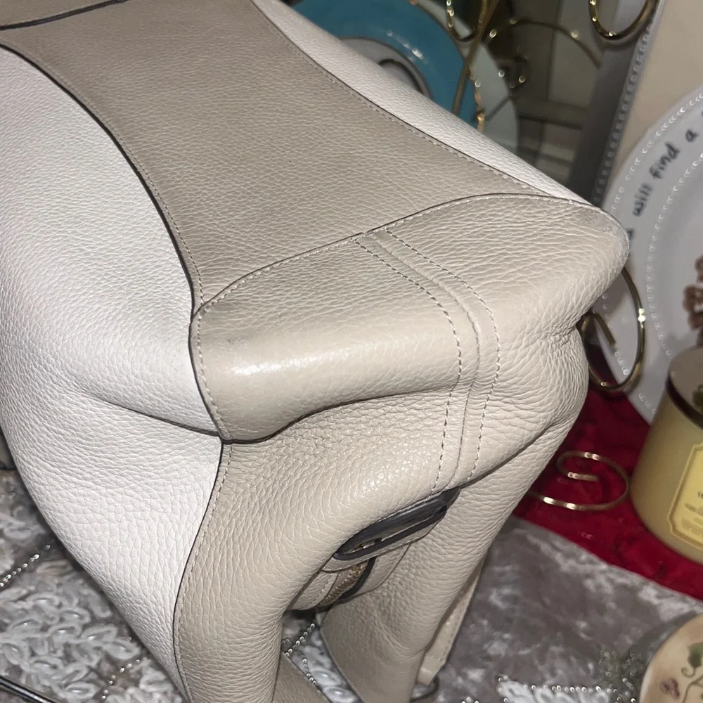 Kate Spade Leila Colorblock Cream and Tan Shoulder Bag Tote 3 Compartment Purse